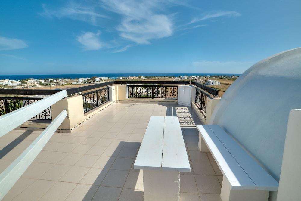 Pantheon Hotel Agios Georgios  Exterior photo