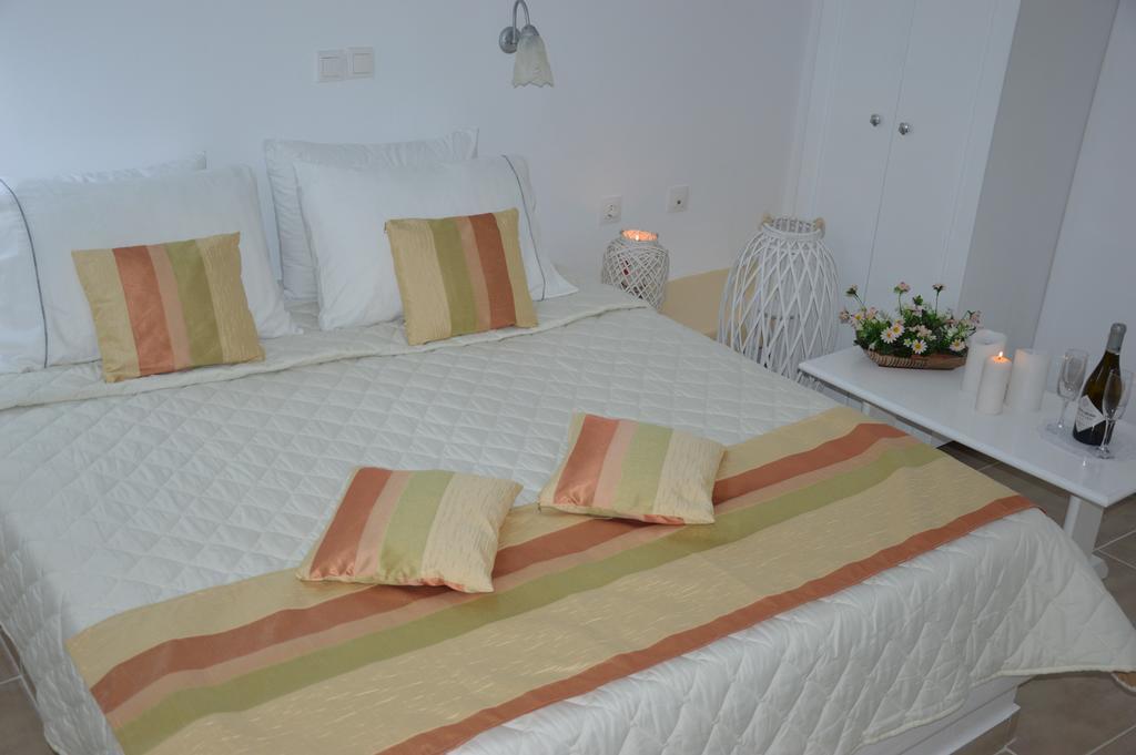 Pantheon Hotel Agios Georgios  Exterior photo
