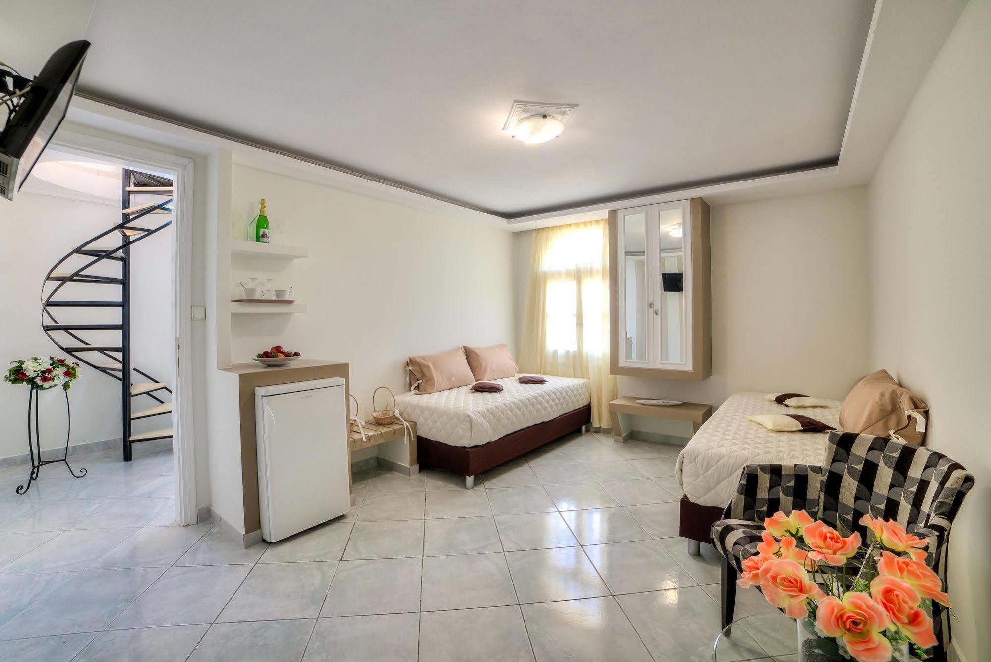 Pantheon Hotel Agios Georgios  Exterior photo
