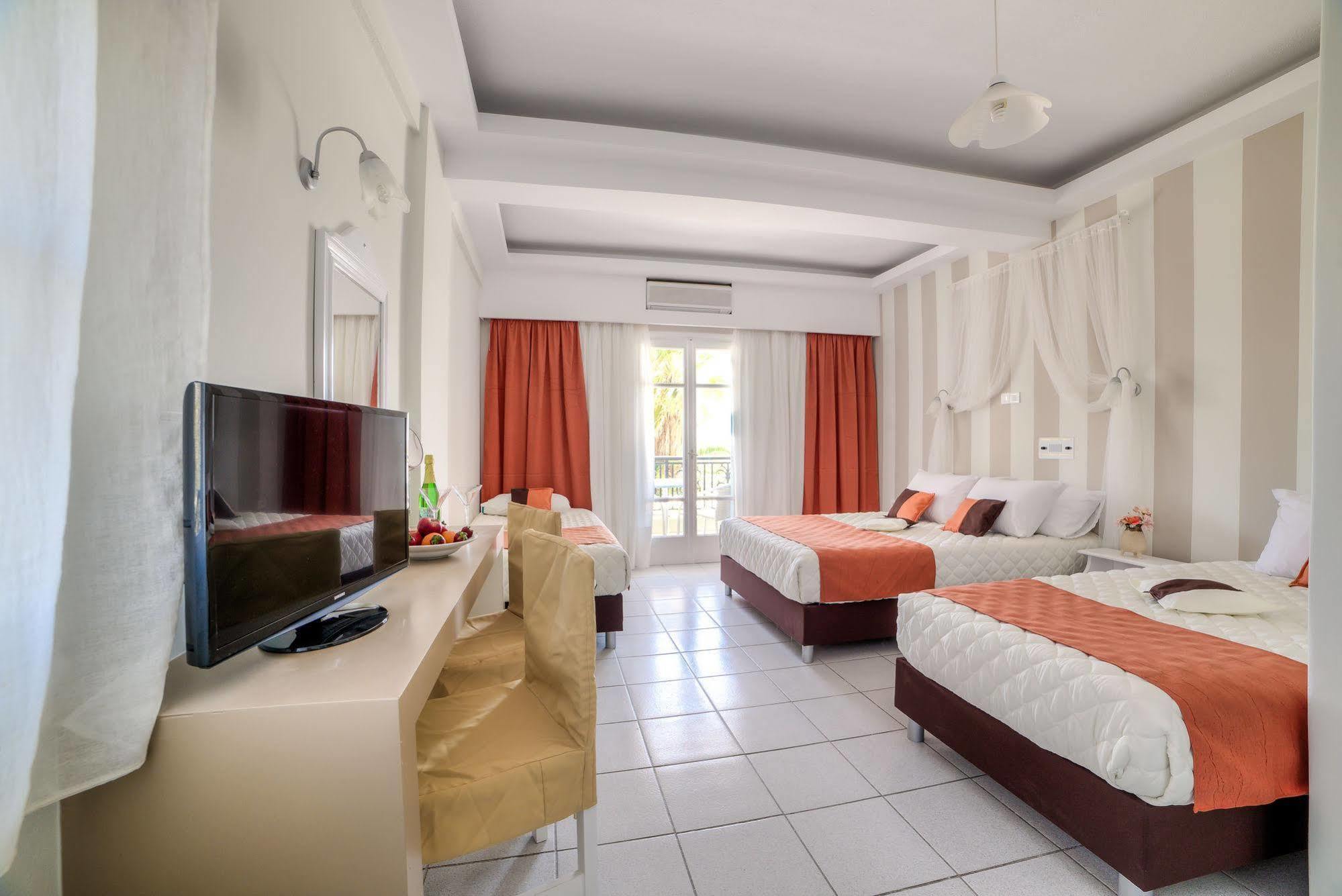 Pantheon Hotel Agios Georgios  Exterior photo